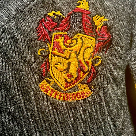 Harry Potter Preppy Cardigan - Picture 2 of 8